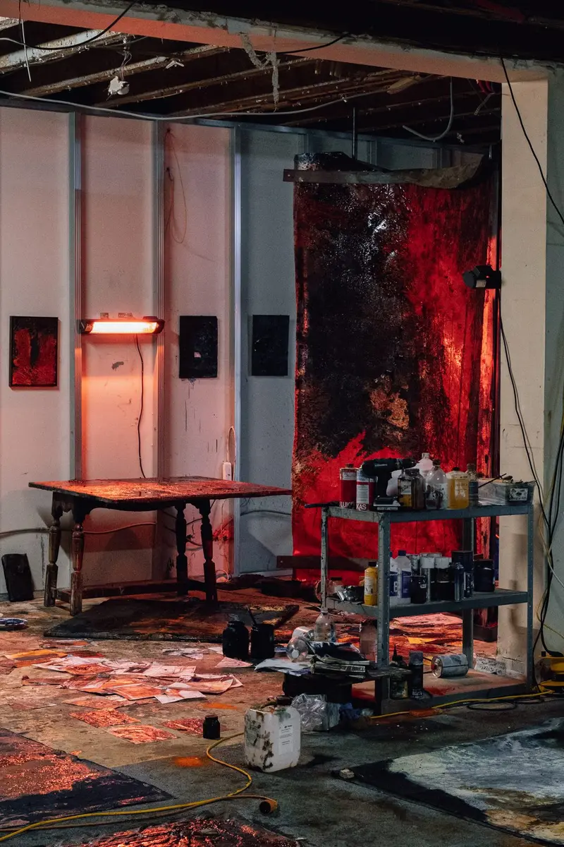 In het atelier van Alexandra Pușcaș
